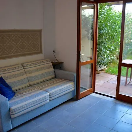 Casa Mirta, 80mq A 150 Metri Dal Mare 度假居